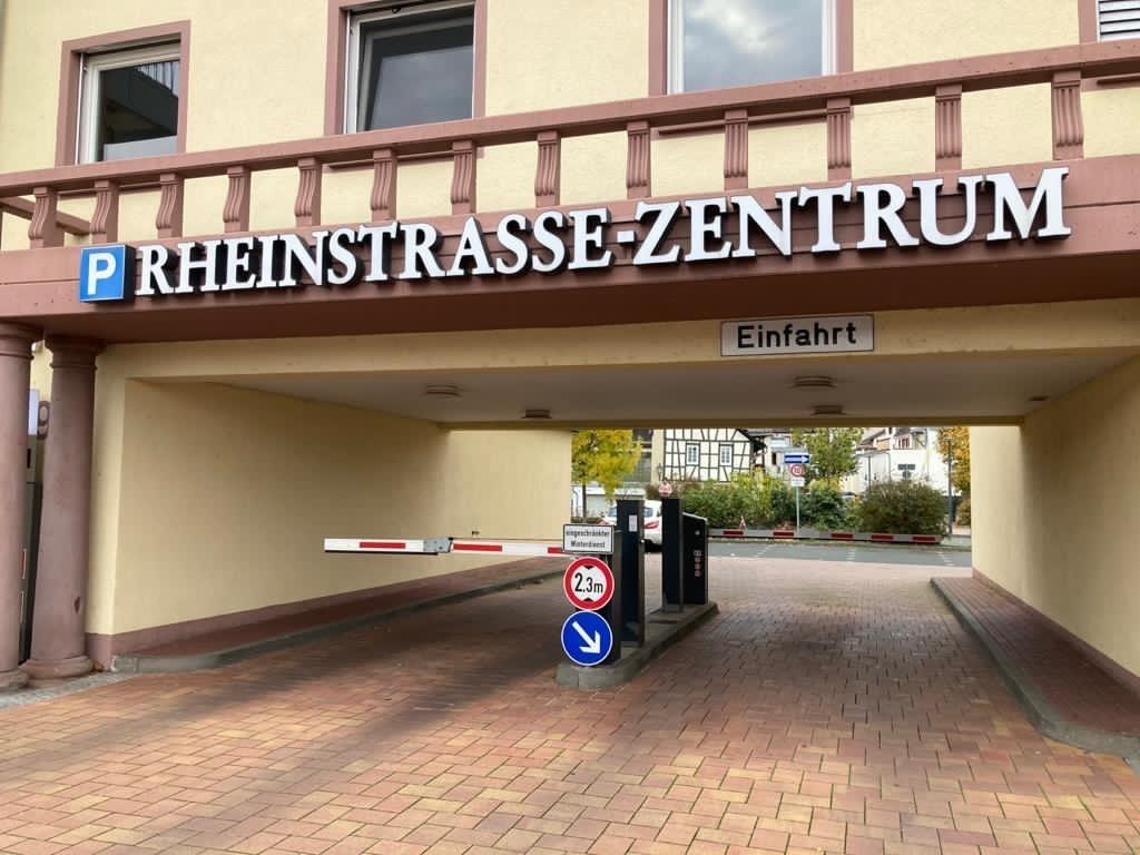 Einfahrt Rheinstrasse-Zentrum | © Rüdesheim Tourist AG